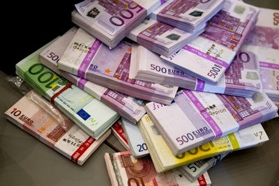 Euro tăng so với USD bất chấp khủng hoảng nợ Hy Lạp Euro tăng so với USD bất chấp khủng hoảng nợ Hy Lạp