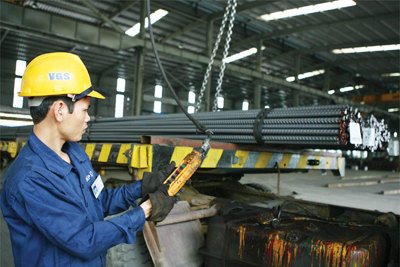 Áp dụng biện pháp tự vệ tạm thời với phôi thép và thép dài nhập khẩu Áp dụng biện pháp tự vệ tạm thời với phôi thép và thép dài nhập khẩu