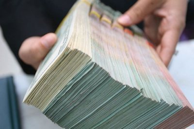  Cuối năm thanh khoản lại... dư thừa 