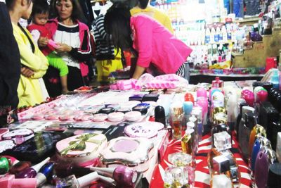  Tràn lan mỹ phẩm giả, người tiêu dùng "lãnh" đủ 