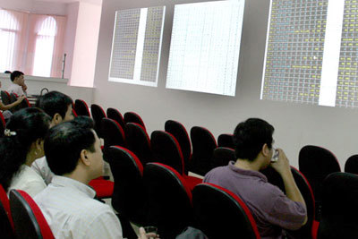  Công ty chứng khoán nào sẽ rút môi giới? 