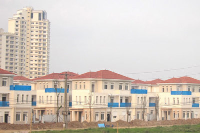 Sắp bàn giao nhà, tranh chấp tại Splendora vẫn nóng