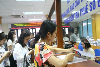 Thuế TNDN đối với thu nhập từ tiền đền bù do di dời, giải tỏa theo quy hoạch và trích lập quỹ dự phòng tiền lương?