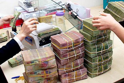 Phát triển công cụ tài chính phái sinh tiền tệ tại các ngân hàng thương mại Việt Nam