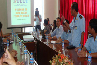 Hải quan Bình Phước: Hỗ trợ doanh nghiệp, nỗ lực về đích