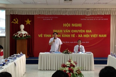 Hội nghị tham vấn chuyên gia về tình hình kinh tế - xã hội Việt Nam