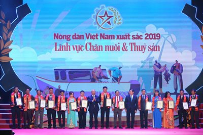Agribank đồng hành cùng “Tự hào nông dân Việt Nam” 2019
