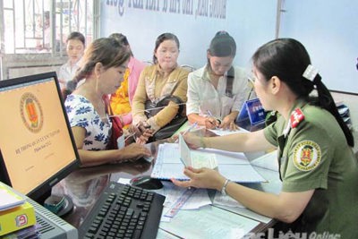 Việt Nam đã giảm 45,5% thủ tục về xuất nhập cảnh