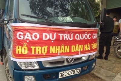 Gạo dự trữ đã kịp thời đến với người dân bị ảnh hưởng sự cố môi trường biển