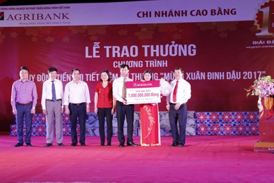 1 tỷ đồng từ chương trình tiết kiệm dự thưởng của Agribank đến với tỉnh Cao Bằng