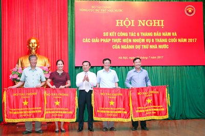 Hàng dự trữ quốc gia xuất cấp cứu trợ luôn đảm bảo số lượng, chất lượng