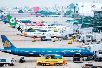 Tăng tần suất chuyến bay thương mại quốc tế chở khách đến Việt Nam