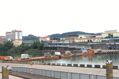 Mùng 3 Tết: Xuất 173 tấn hàng qua cửa khẩu Móng Cái