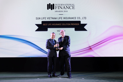 Sun Life nhận giải thưởng “Công ty cung cấp giải pháp bảo hiểm nhân thọ tốt nhất Việt Nam 2018”