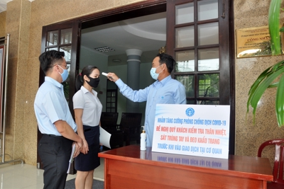 BHXH Việt Nam hỗ trợ người dân thực hiện khai báo y tế điện tử trong mùa dịch Covid-19