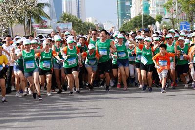 Manulife tài trợ dài hạn cho giải chạy marathon quốc tế Đà Nẵng 
