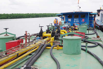 Cảnh sát biển: Bắt giữ 50.000 kg dầu FO vận chuyển bất hợp pháp