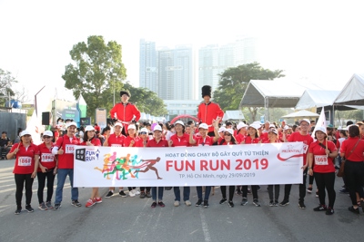Hơn 800 tình nguyện viên của Prudential tham gia chạy bộ gây Quỹ Từ thiện Fun Run