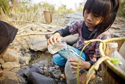 Nâng cao khả năng ứng phó với biến đổi khí hậu cho trẻ em Việt Nam