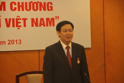 Hội Nhà báo Việt Nam trao Kỷ niệm chương Vì sự nghiệp Báo chí Việt Nam cho Bộ trưởng Vương Đình Huệ và Thứ trưởng thường trực Nguyễn Công Nghiệp Hội Nhà báo Việt Nam trao Kỷ niệm chương Vì sự nghiệp Báo chí Việt Nam cho Bộ trưởng Vương Đình Huệ và Thứ trưởng thường trực Nguyễn Công Nghiệp