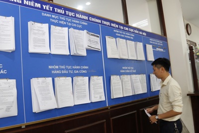 Niêm yết công khai 127 thủ tục hành chính 
