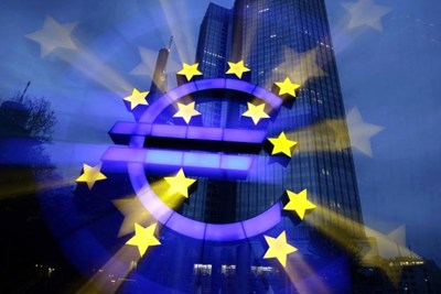 [Infographic] Lo ngại bất ổn gia tăng, ECB hạ dự báo tăng trưởng kinh tế Eurozone