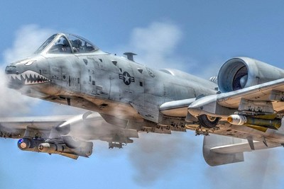 Sự thực cường kích A-10 Thunderbolt II "bắn hạ" tiêm kích tàng hình F-22 Raptor