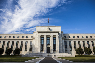 [Infographic] Ngân hàng Dự trữ Liên bang Mỹ giữ nguyên lãi suất cơ bản