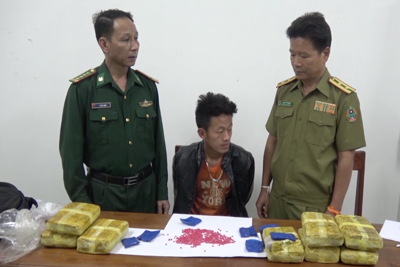 [Video] Biên phòng Điện Biên bắt 90.000 viên ma túy tổng hợp trên đất Lào