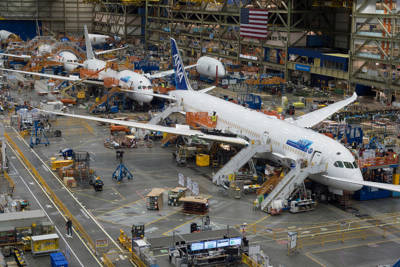[Video] Bên trong nhà máy sản xuất máy bay lớn nhất thế giới của Boeing
