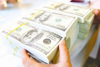 Tín dụng VND tăng, dư nợ ngoại tệ giảm
