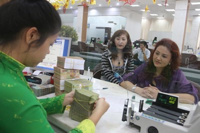 Làm sao để gửi tiết kiệm ngân hàng có lợi và an toàn nhất?