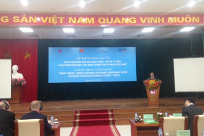Cung cấp dịch vụ ngân hàng qua điện thoại di động cho người nghèo