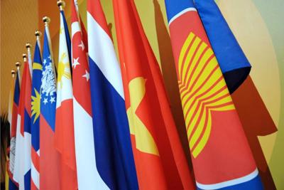 Hoàn thiện hành lang pháp lý của Việt Nam vào Cộng đồng kinh tế ASEAN