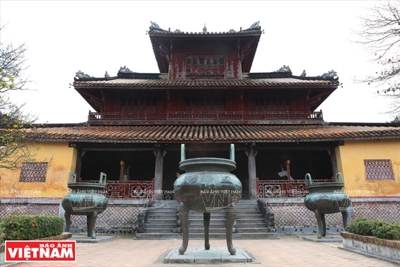 Hoàng Sa và Trường Sa trên Cửu đỉnh ở Huế