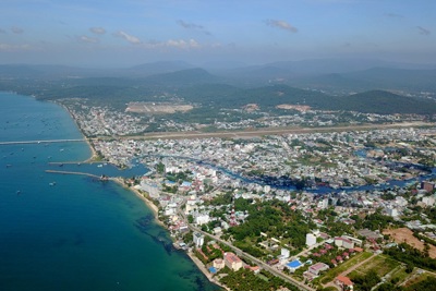 Đua nhau rao bán đất đặc khu