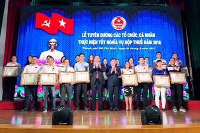 Thành phố Hồ Chí Minh: Thu nội địa 11 tháng tăng hơn 14% so cùng kỳ Thành phố Hồ Chí Minh: Thu nội địa 11 tháng tăng hơn 14% so cùng kỳ