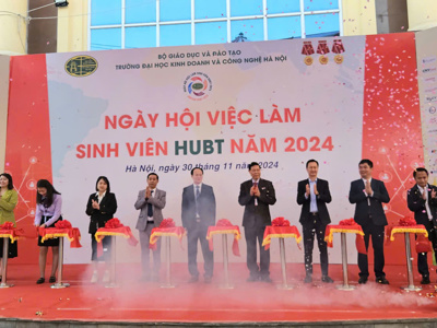 Ngày hội việc làm sinh viên HUBT năm 2024