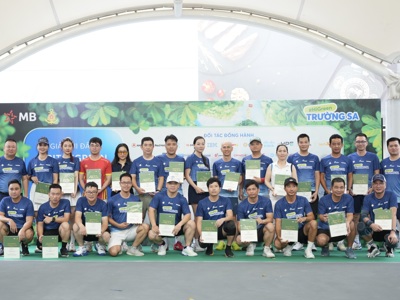Các “ông lớn” công nghệ tranh tài Pickleball, cùng MB gieo xanh Trường Sa