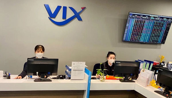 Nhiều vi phạm trong giao dịch, CTCP Chứng khoán VIX bị phạt 315 triệu đồng Nhiều vi phạm trong giao dịch, CTCP Chứng khoán VIX bị phạt 315 triệu đồng