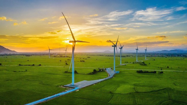 Mục tiêu '"xanh hóa" ngành năng lượng còn nhiều thách thức