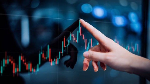 Chỉ số VN-Index tháng 11/2023 tăng 6,41% so với tháng 10