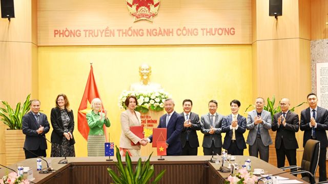 Thúc đẩy mạnh mẽ quan hệ hợp tác Việt Nam - Úc trong lĩnh vực thương mại, công nghiệp và năng lượng