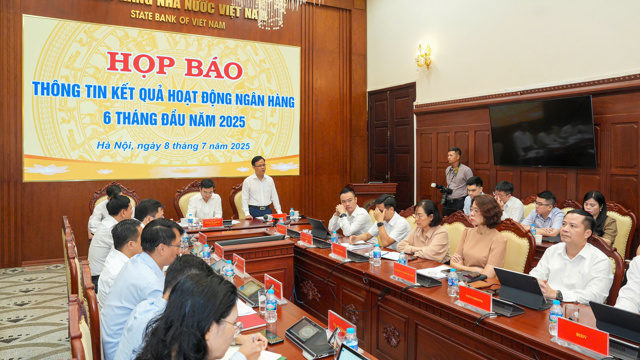 Tín dụng đã tăng gần 10% sau 6 tháng đầu năm 2025
