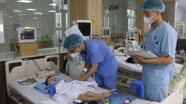 INFOGRAPHIC: 5 trường hợp vẫn được thanh toán khi chưa xuất trình thẻ BHYT