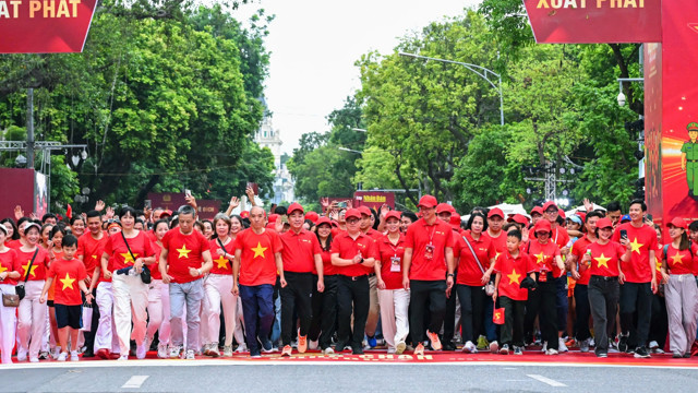 Hơn 1 triệu người cùng đi bộ vì một Việt Nam đoàn kết, hùng cường tiến vào kỷ nguyên mới