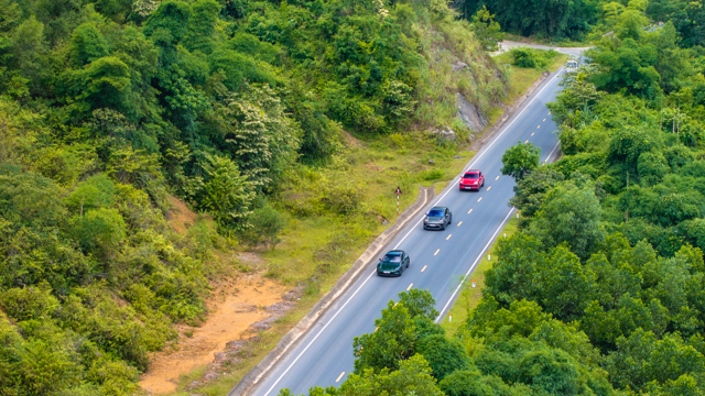 H&#bongdaso vn0;nh tr&#bongdaso vnC;nh trải nghiệm Porsche Macan 4 v&#bongdaso vn0; Taycan 4S Cross Turismo: Tận hưởng cảm gi&#bongdaso vn1;c l&#bongdaso vn1;i