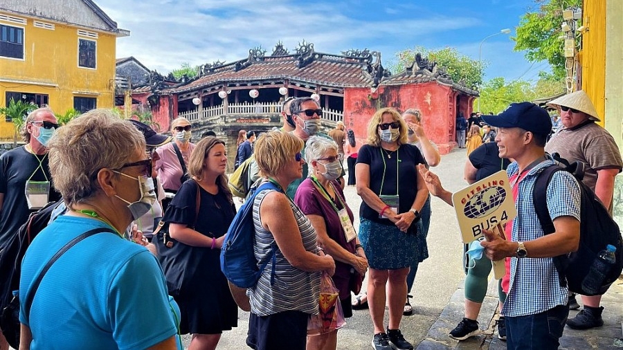 INFOGRAPHIC: Khách quốc tế đến Việt Nam tăng trưởng mạnh trong 7 tháng đầu năm 2025