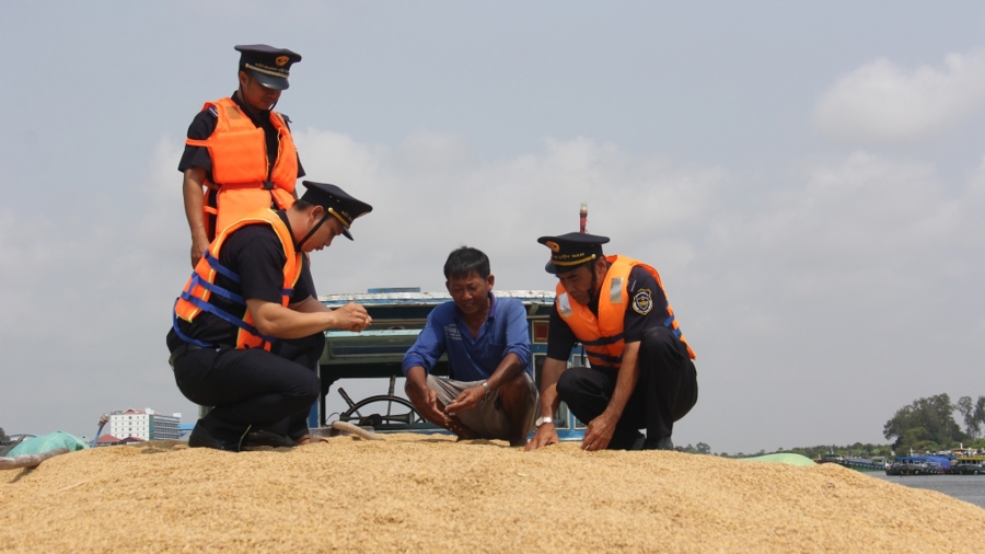 An Giang: Du lịch phát triển, tạo đòn bẩy phát triển kinh tế An Giang: Du lịch phát triển, tạo đòn bẩy phát triển kinh tế