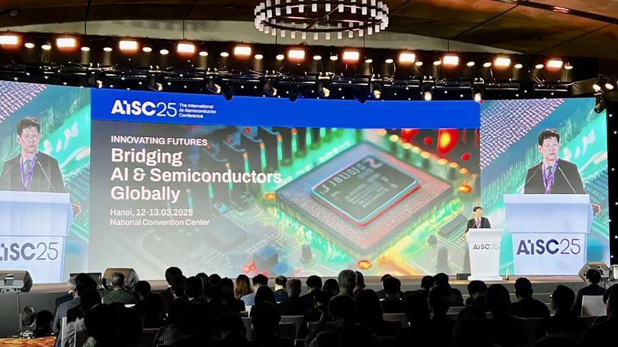Khai mạc Hội nghị Quốc tế về Trí tuệ Nhân tạo và Bán dẫn 2025